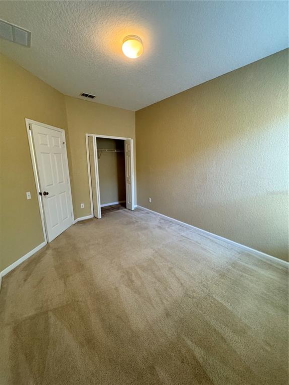 Building Photo - 2327 Meadow Oak Cir