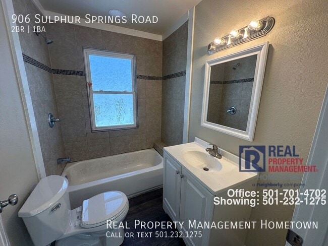 Building Photo - 906 Sulphur Springs Rd