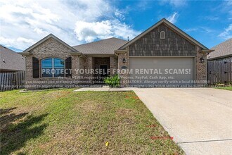 Building Photo - 1111 Tulip St