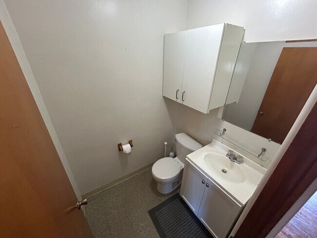 Building Photo - 4-bedroom Home in Cranberry Twp