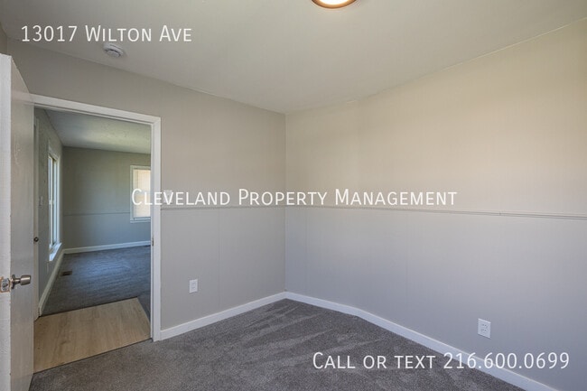Building Photo - 13017 Wilton Ave