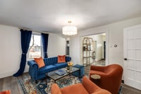 Building Photo - 735 N Main St