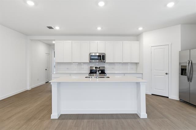 Building Photo - 4920 Ascot Way