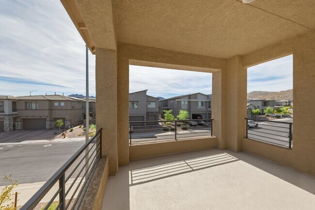 Building Photo - 2023-Built Liberty Floorplan-NEXT-GEN Suite w/3338 sq ft living space w/5 BR’s, 4 1/2 BA's, 3 car...