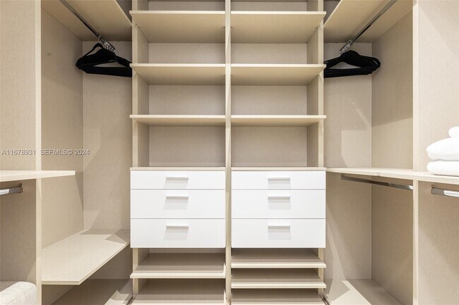 Building Photo - 3110 Elizabeth St