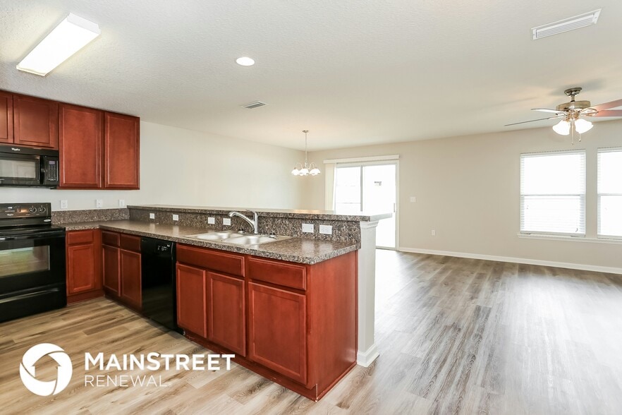 Building Photo - 77160 Cobblestone Dr