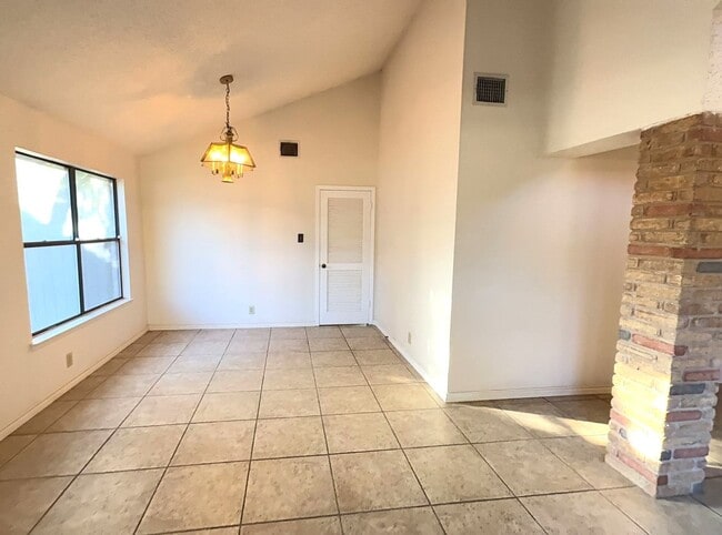 Building Photo - 6042 Spring Time St