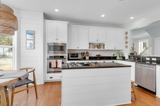 Building Photo - 1117 Sabrina Cir