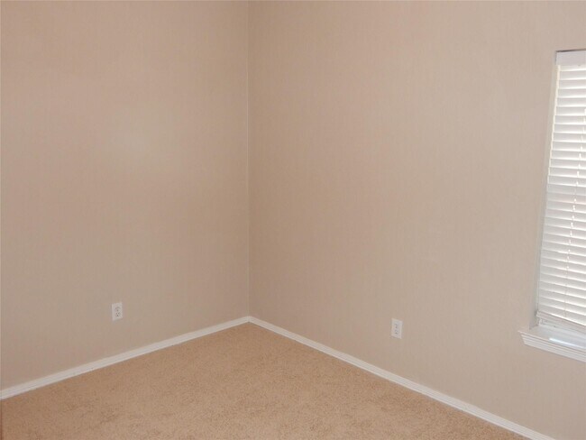 Building Photo - 272 Mesa View