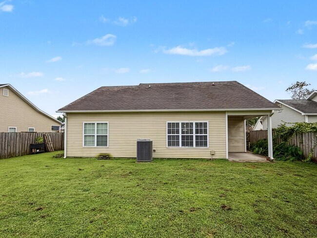 Building Photo - 1406 Parkland Way