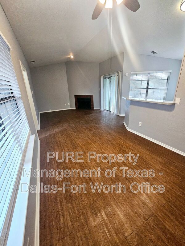 Building Photo - 806/104 Castleglen Drive