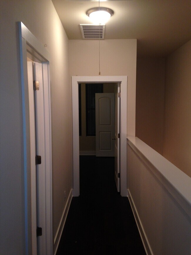 Building Photo - 5100 Leralynn St