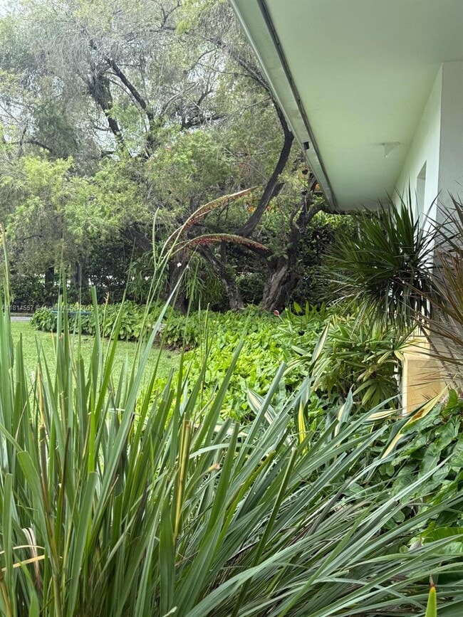 Building Photo - 5775 SW 80th St