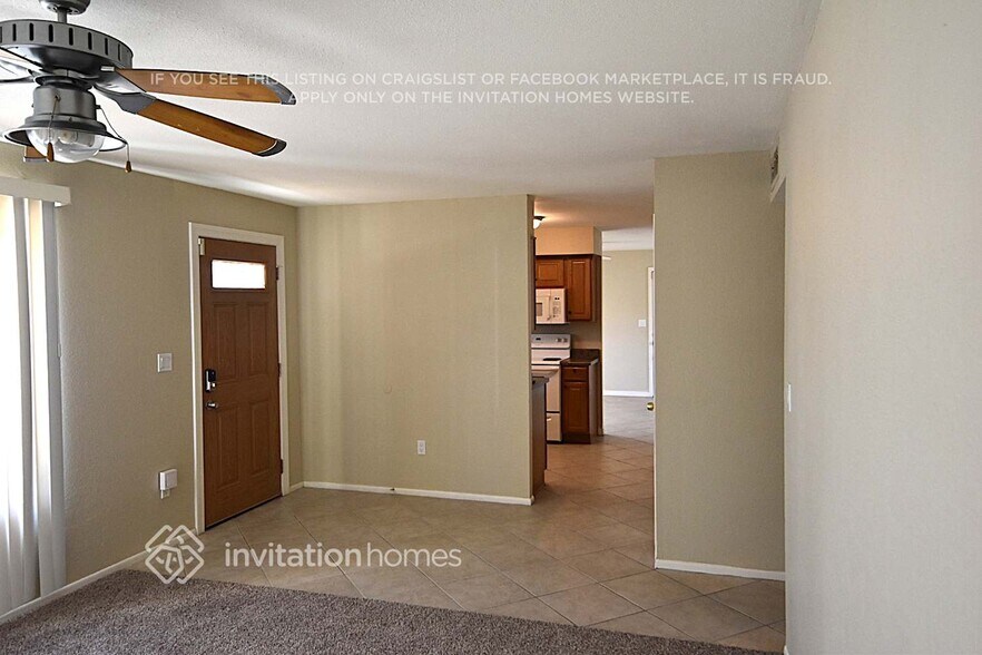 Building Photo - 7132 W Beryl Ave