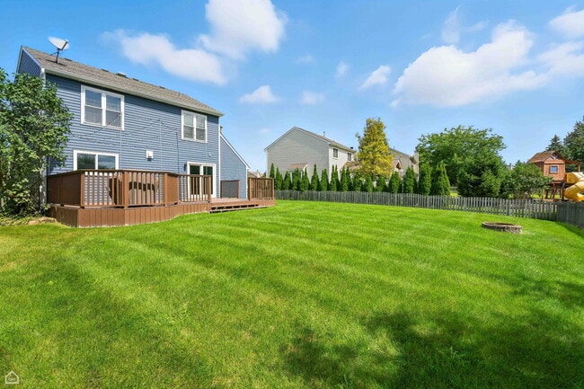Building Photo - 10167 Bennington Dr