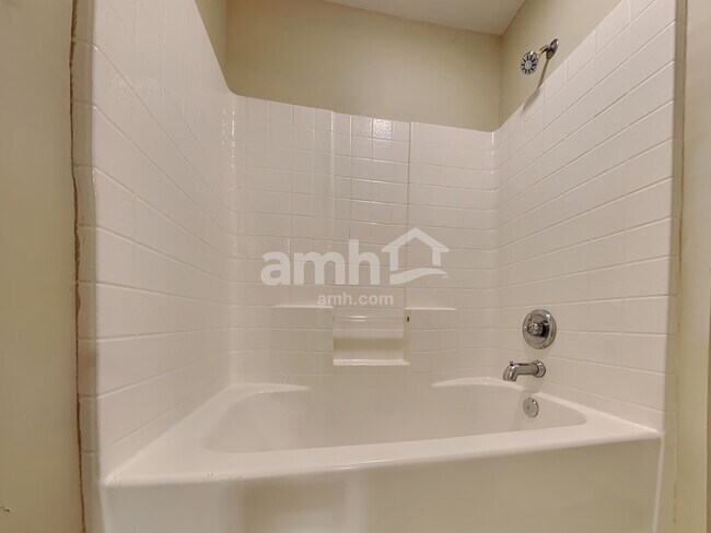 Building Photo - 4007 Braemar Ct