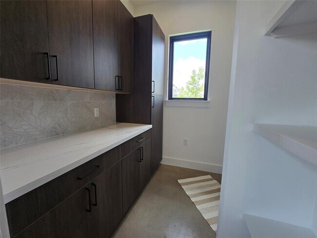 Building Photo - 5301 Grover Ave