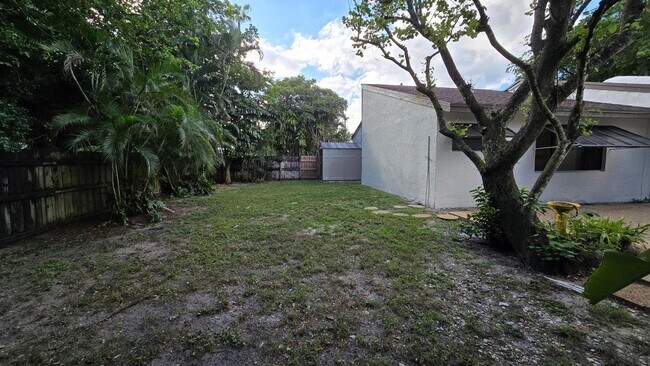 Building Photo - 6980 NW 30th Terrace