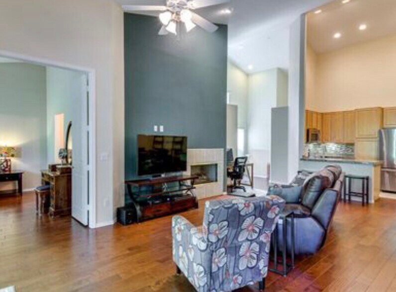 Building Photo - 7508 E Earll Dr