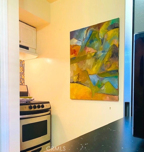 Building Photo - 583 Calle Abronia S