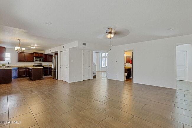 Building Photo - 5021 Silver Cholla Dr