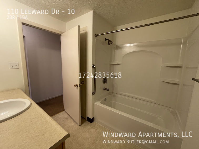 Building Photo - 110 Leeward Dr