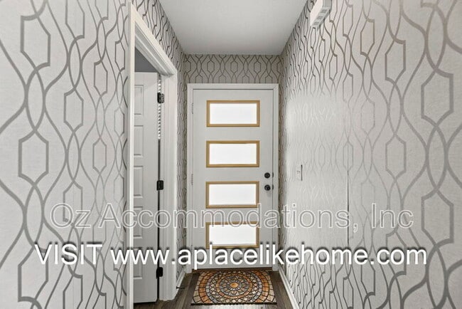 Building Photo - 217 McGee St