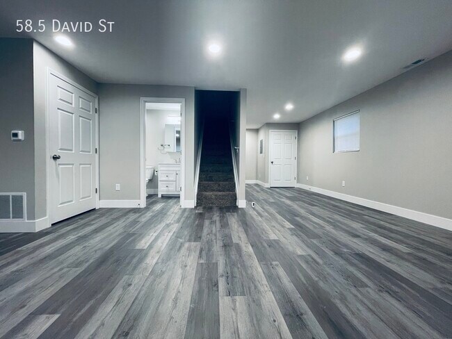 Building Photo - 2-Bedroom Duplex Where Everything is new!
