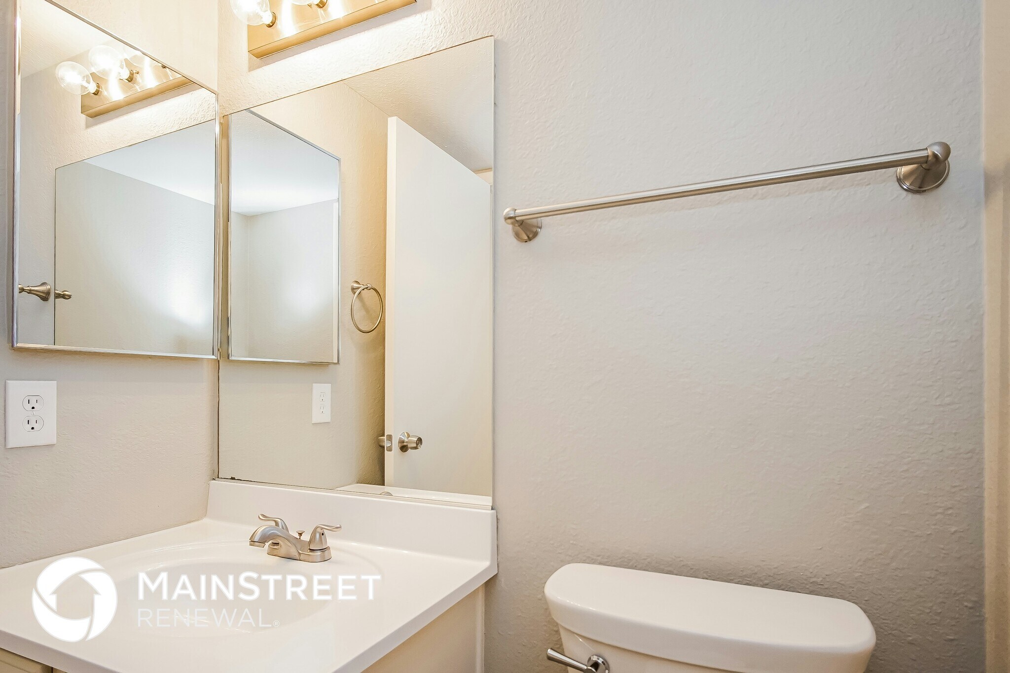 Building Photo - 6708 W Sheffield Dr