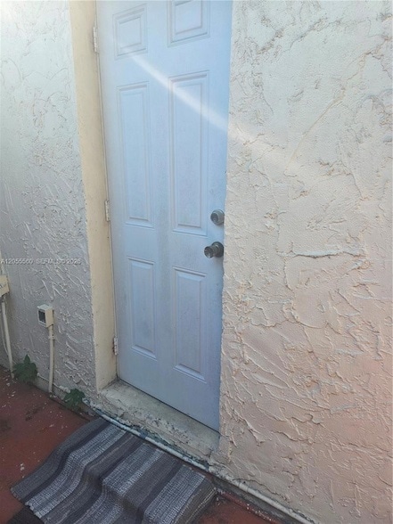 Building Photo - 714 SW 99th Ct