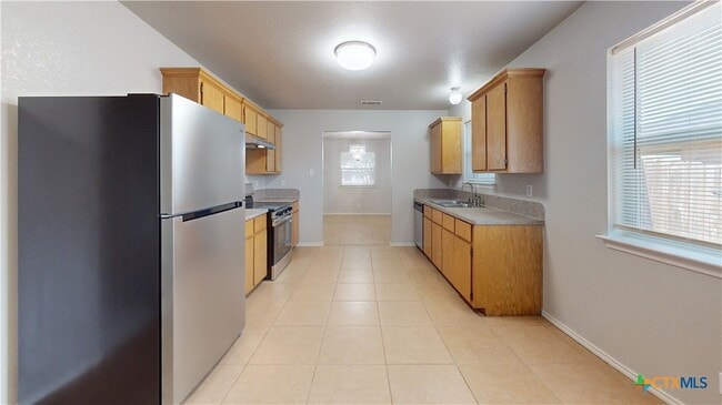 Building Photo - 3909 Bolivar Dr