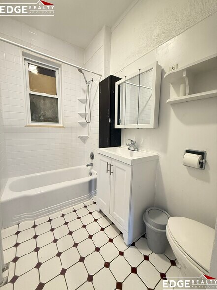 Building Photo - 97 Franklin St