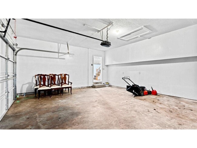 Building Photo - 11874 Jonquil St NW
