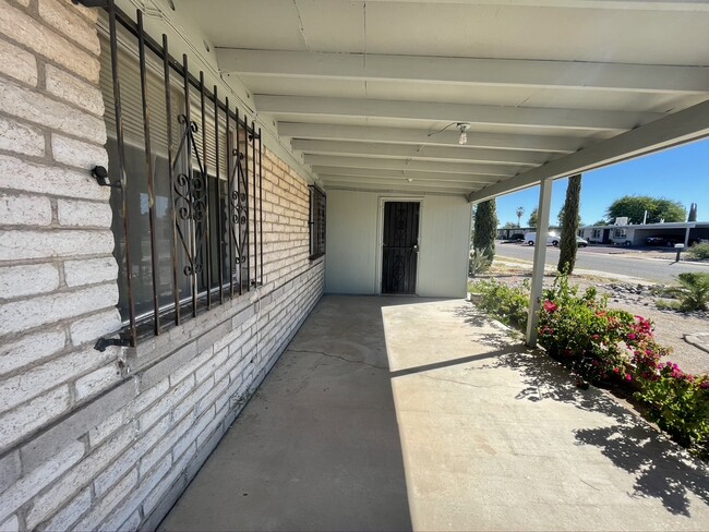Building Photo - 7655 E Tulip Tree St