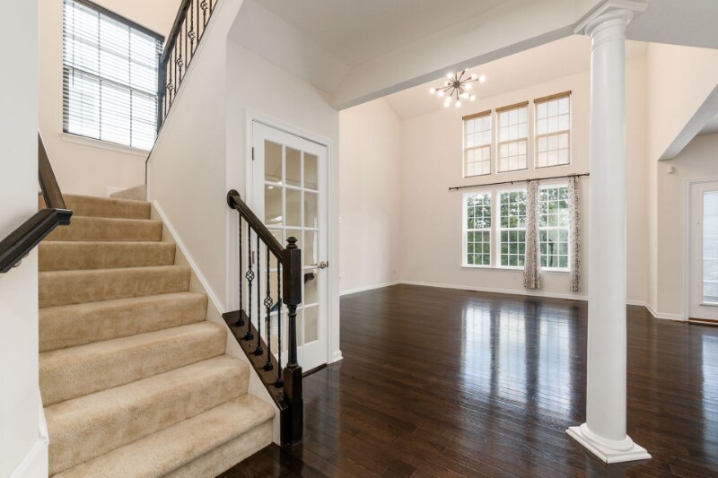 Building Photo - 6267 Brandon Dr