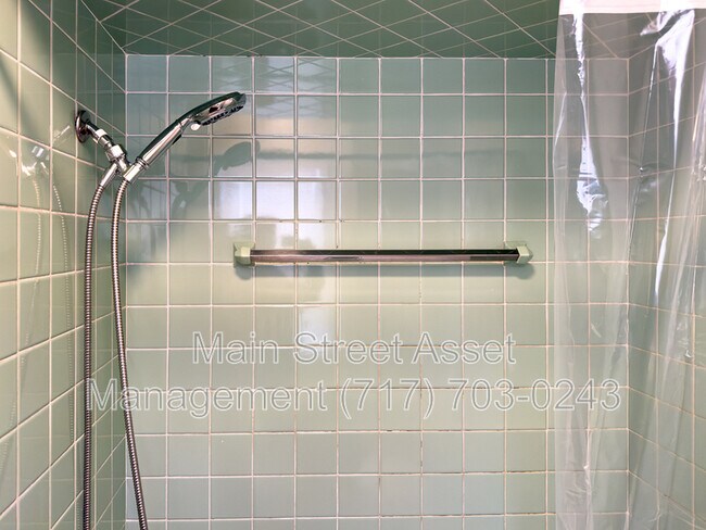 Building Photo - 1620 Randolph St