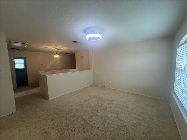 Building Photo - 3816 Eagles Nest St