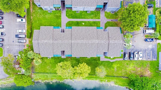 Building Photo - 7419 SW 152nd Ave