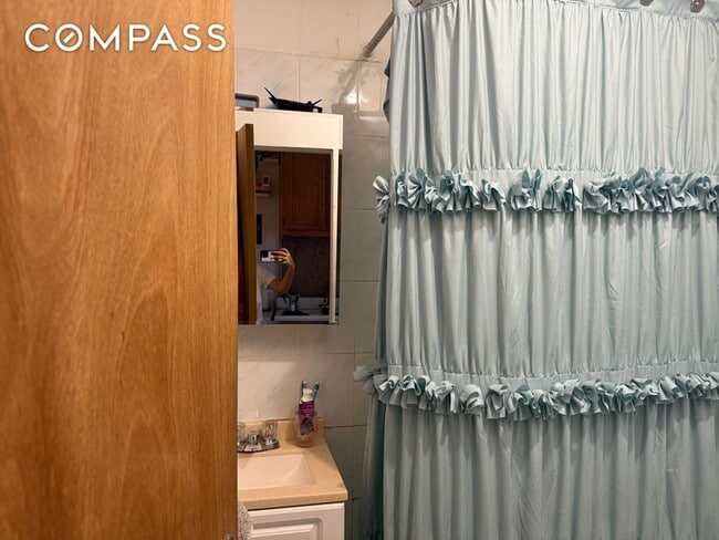 Building Photo - 1278 1st Ave