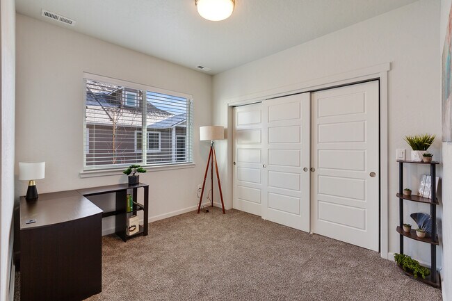 Building Photo - 1414 Mordyl Loop