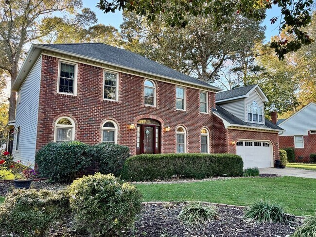 Building Photo - Be Home For The Holidays! Fabulous 4-Bedroom Home w/2-Car Attached Garage! Pet Friendly - Screene...