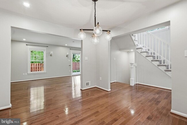 Building Photo - 7381 Jiri Woods Ct