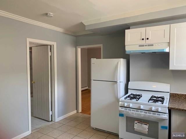 Building Photo - 214 William St