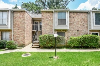 Building Photo - 17331 Red Oak Dr