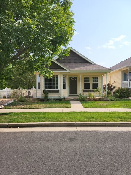 Building Photo - 2704 Breckenridge Pl