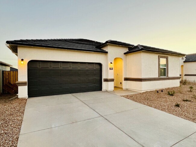 Building Photo - 1131 W Chimes Tower Dr