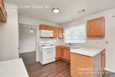 Building Photo - 17210 Colony Creek Dr