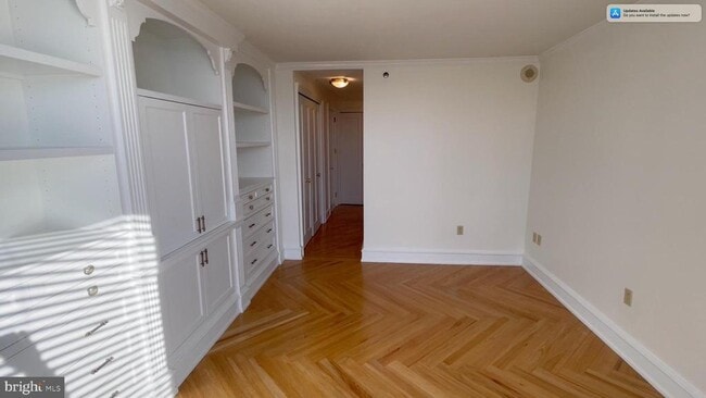 Building Photo - 2020 Walnut St