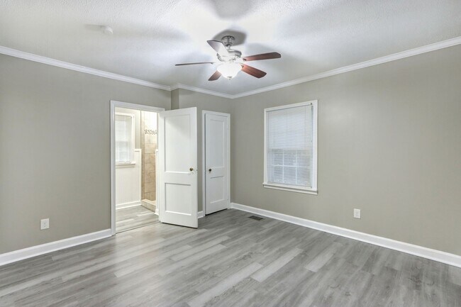 Building Photo - Large 4BR/2BA Ardsley Park House For Rent - Huge Yard