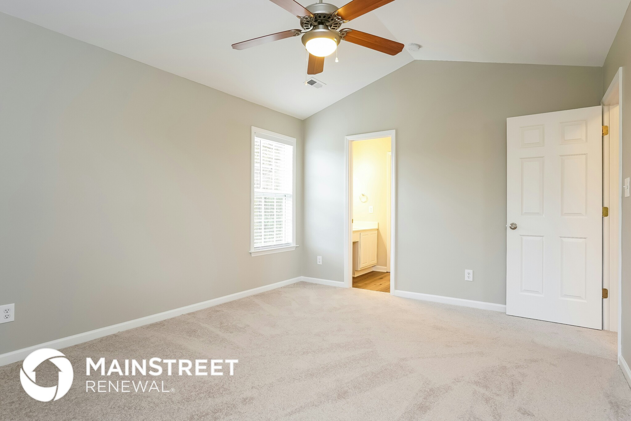 Building Photo - 114 Clarence Ln